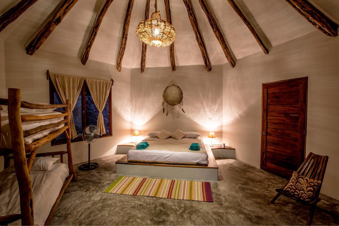 Escarabajo Rojo Bed & Breakfast ตูลุม ภายนอก รูปภาพ